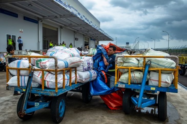 Terminal Kargo dan Pos Bandara Jenderal Ahmad Yani