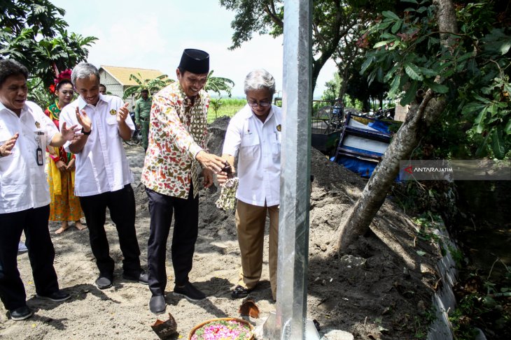 Peresmian PJU Tenaga Surya Di Bojonegoro