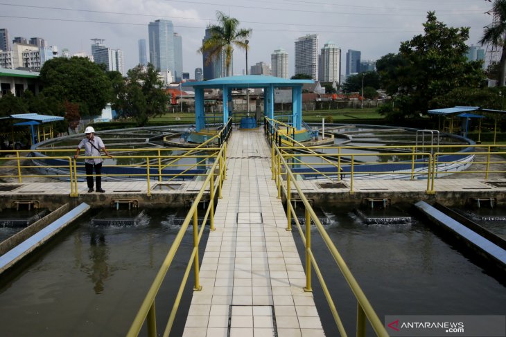 Jakarta to stop privatization of water supply