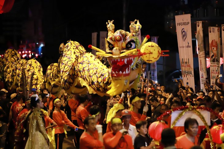 Pawai Cap Go Meh di Singkawang