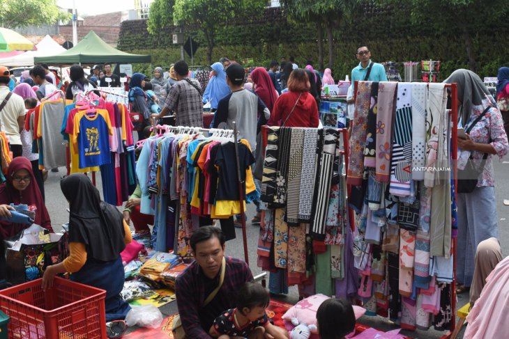 Pedagang Padati Area CFD Madiun