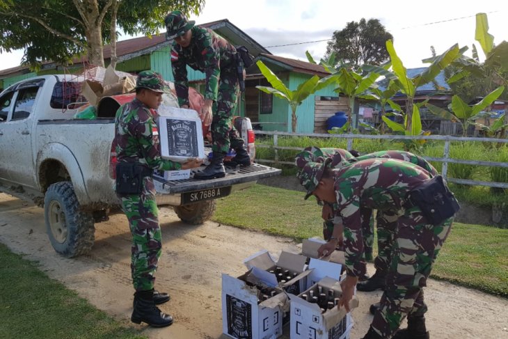 Satgas Pamtas Gagalkan Penyelundupan Miras Dari Malaysia