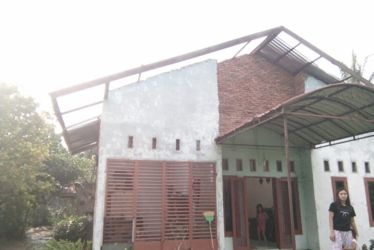 Angin puting beliung melanda Kota Binjai