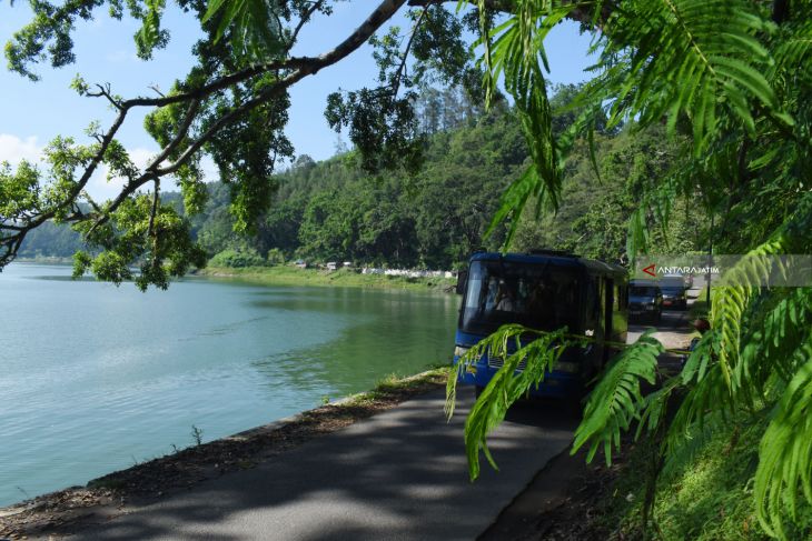 Wisata Telaga Ngebel