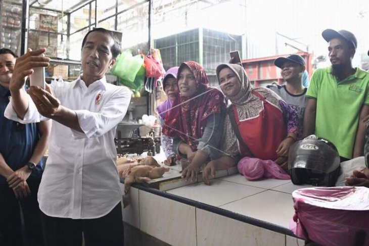 Presiden tinjau Pasar Pelemgading