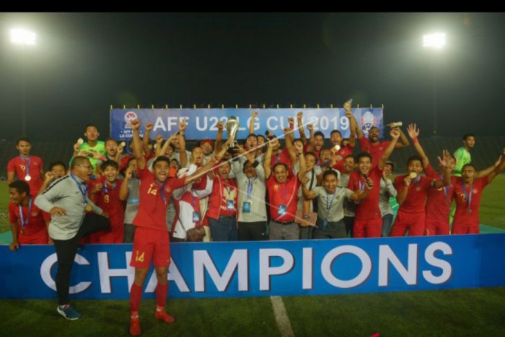 Timnas Indonesia juarai Piala AFF U-22