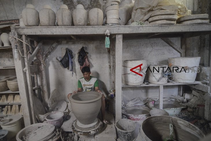 Kenaikan produksi utilisasi keramik 