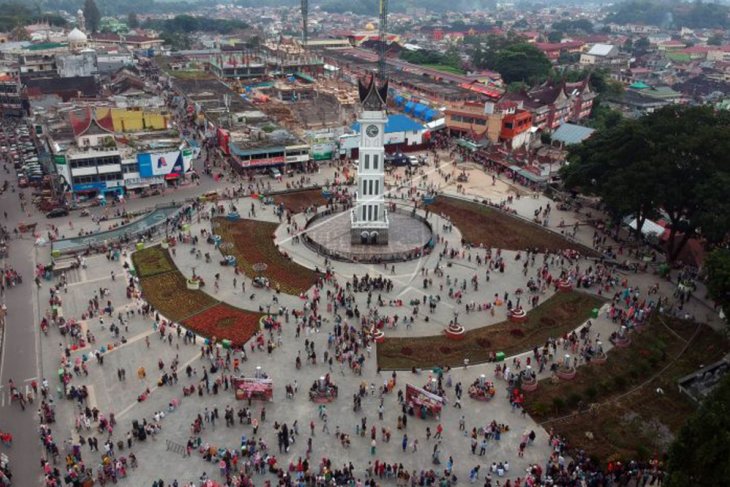 Tampilan Baru Pedestrian Jam Gadang