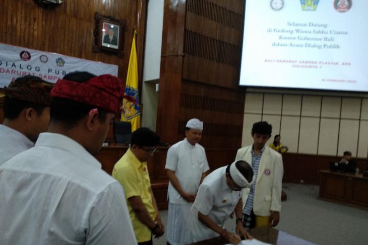 Gubernur Bali siap tuntaskan TPA Suwung