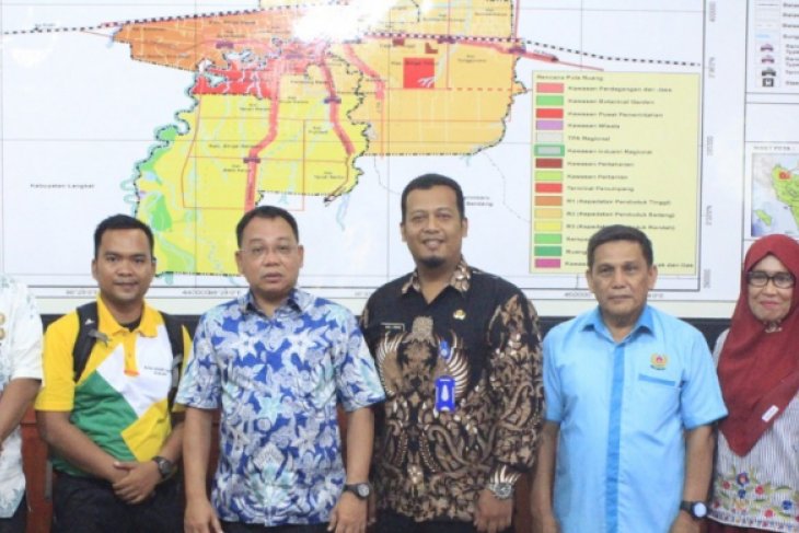 305 pegawai Kemenkumham Cipurwabesuka diangkat PNS