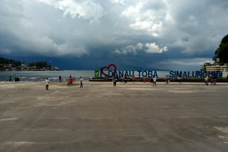 Libur Imlek, Parapat sepi pengunjung