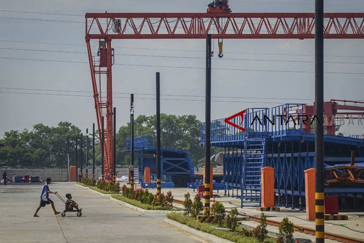 Penyegelan pabrik Girder kereta cepat 