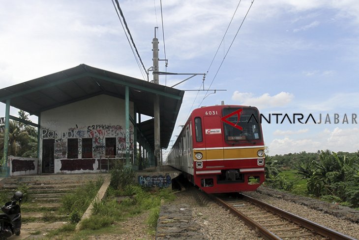 Stasiun pondok Rajeg terbengkalai