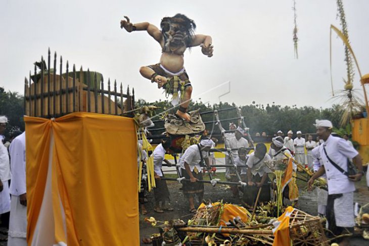 Prosesi Upacara Tawur Agung