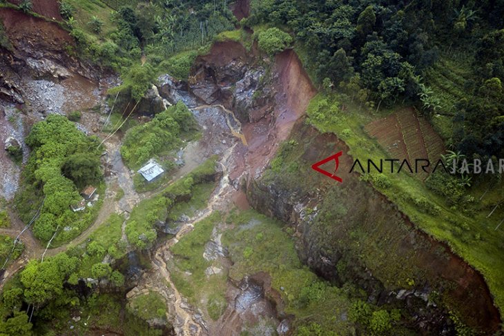 Kerusakan alam kawasan Bandung utara 