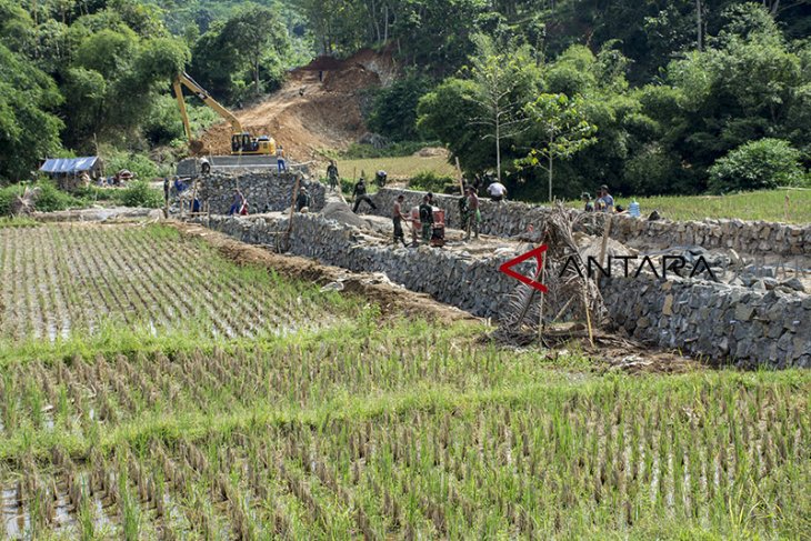 Tentara Manunggal Membangun Desa di Kabupaten Sukabumi