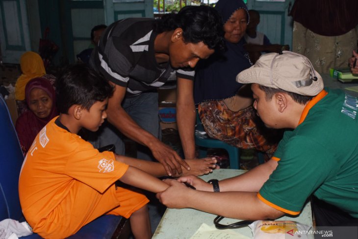 Athlete's foot most common disease affects flood victims in HST