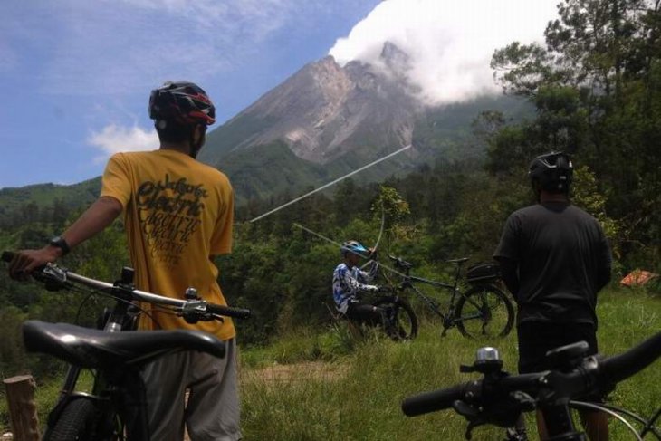 Gunung Merapi masih dibuka untuk wisatawan
