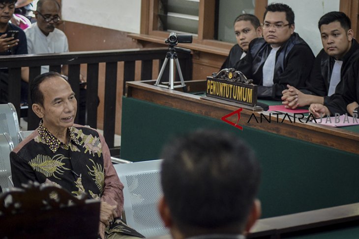 Sidang perdana Itoc Tochija 