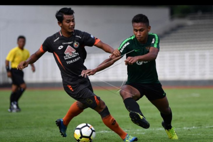 Timnas uji coba lawan Semen Padang