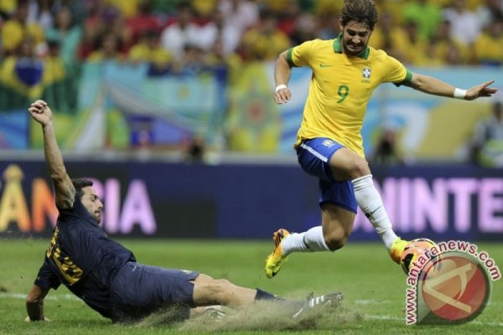 Brazil ditahan imbang Panama 1-1