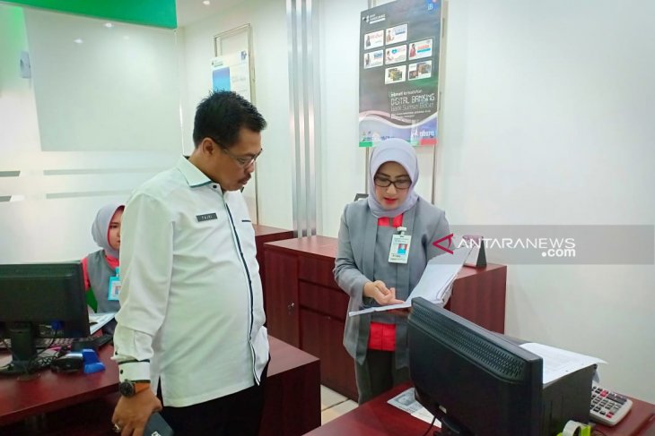Ribuan JCH Sumsel lunasi biaya haji.