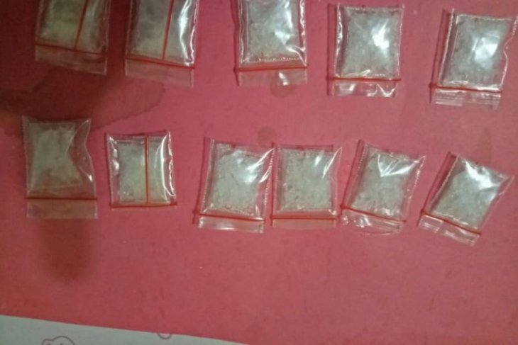 Indonesia's antidrug agency seizes 4.23 kg of crystal meth in Riau