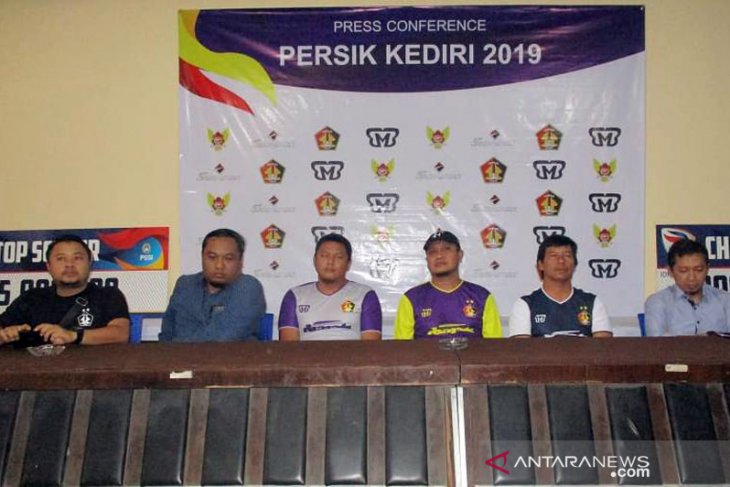 Pelatih Persik Kediri