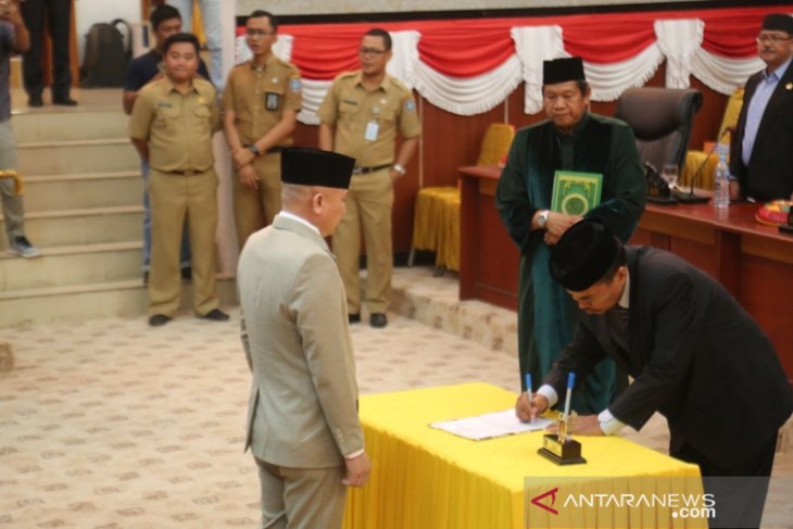 Hardijono resmi duduk di kursi DPRD Babel