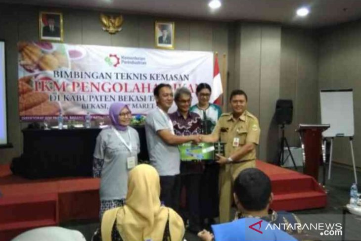 30 IKM olahan ikan Bekasi ikuti Bimtek kemasan produk