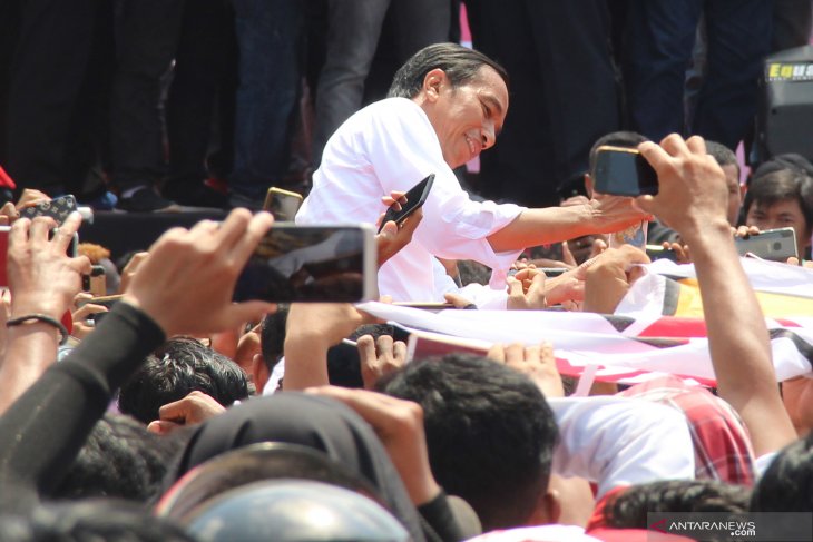 Capres 01 Jokowi Kampanye Terbuka di Kalbar