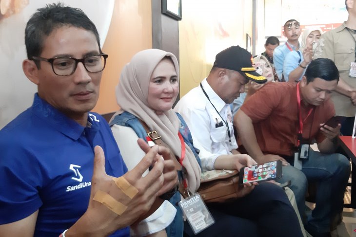 Sandi awali kampanye di Kalbar dengan sarapan
