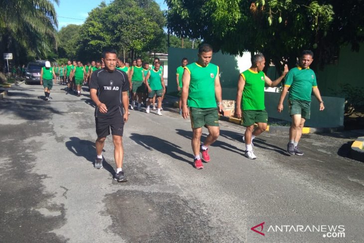 Demi kesehatan dan kebersamaan personel Kodim 0204/DS olahraga bareng Dandim