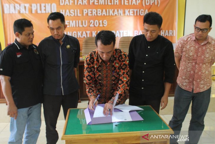 KPU Batanghari tetapkan DPTHP 3
