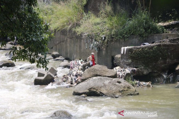 Wah, Ada 5.652 rumah di Bogor yang warganya buang tinja ke Ciliwung