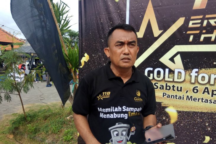 Pegadaian dukung bersih-bersih sampah di Pantai Mertasari