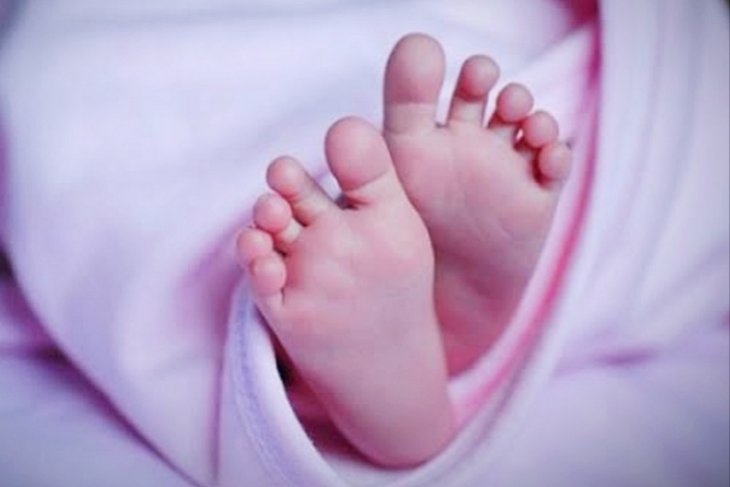 AH, bayi yang meninggal karena tersedak pisang