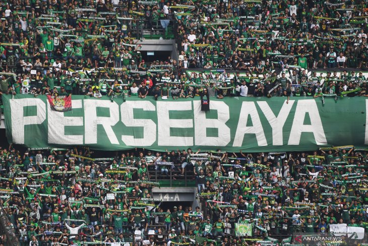 Aksi suporter Persebaya Surabaya