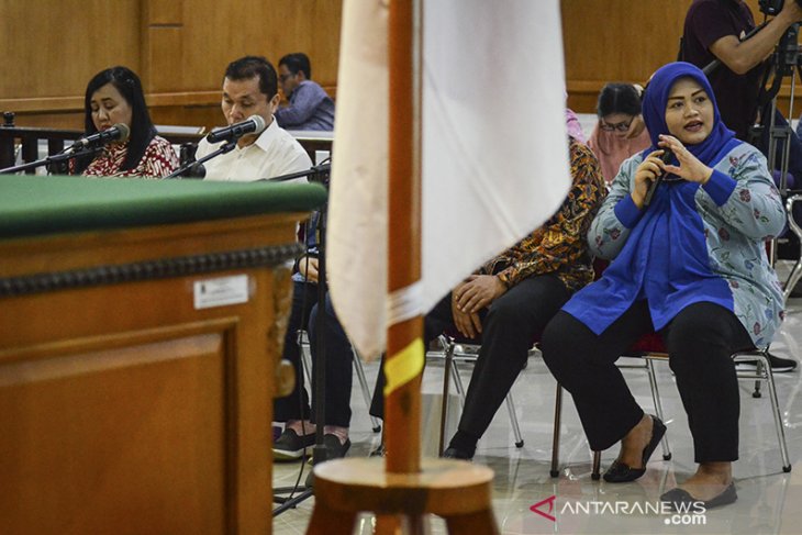 Sidang lanjutan Neneng Hasanah Yasin 