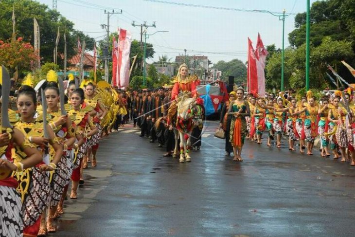 Kirab budaya HUT Kabupaten Jepara