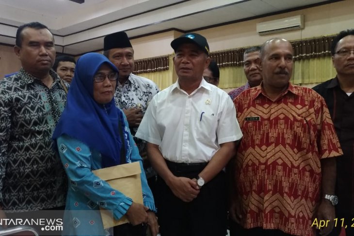Mendikbud ingatkan pimpinan sekolah harus sigap dan profesional