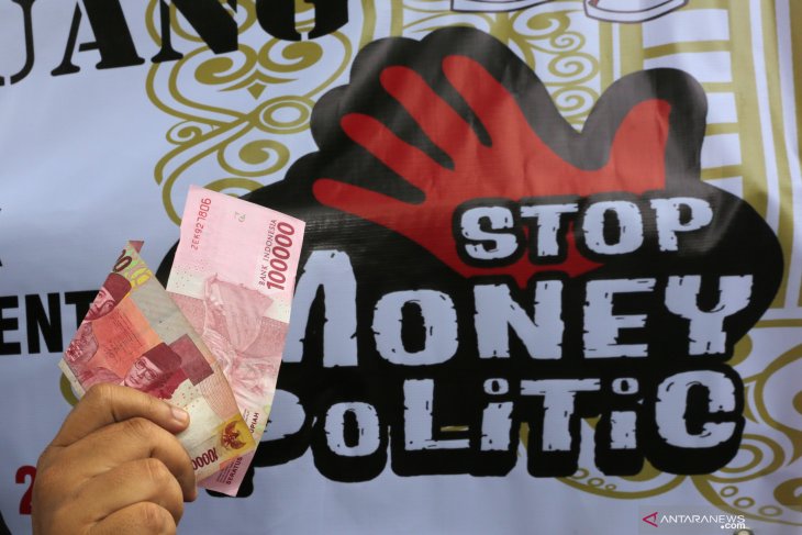 Pengamat: Politik uang kurang efektif pengaruhi pemilih pilkada