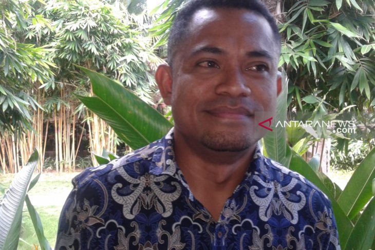 Kupang Bawaslu oversees distribution of election logistics to border