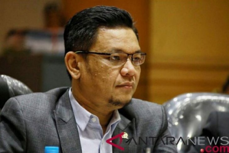 Relawan Jokowi syukuran kemenangan lawan hoaks
