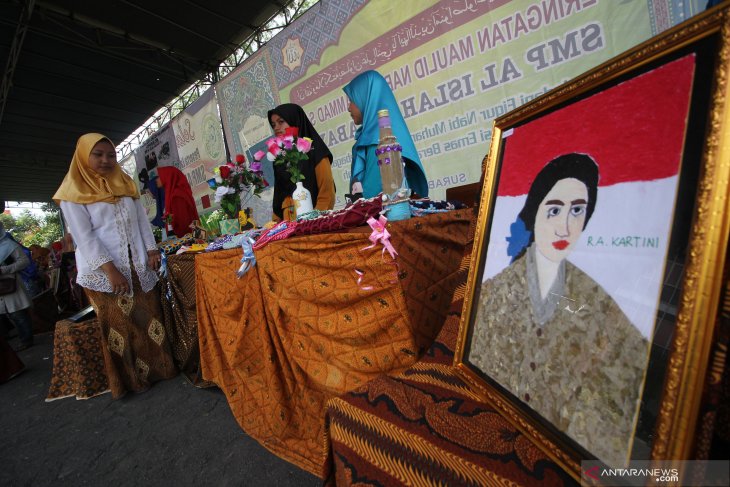 Peringatan Hari Kartini dan Hari Bumi