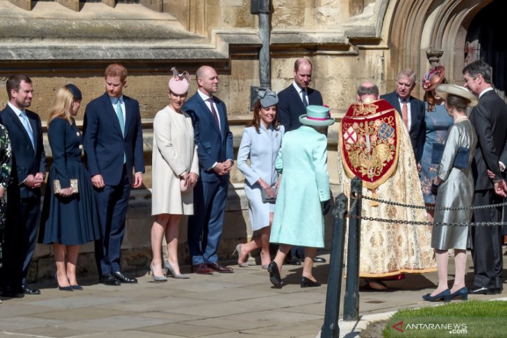 Keluarga kerajaan Inggris terluka, kecewa dengan pengumuman Harry dan Meghan