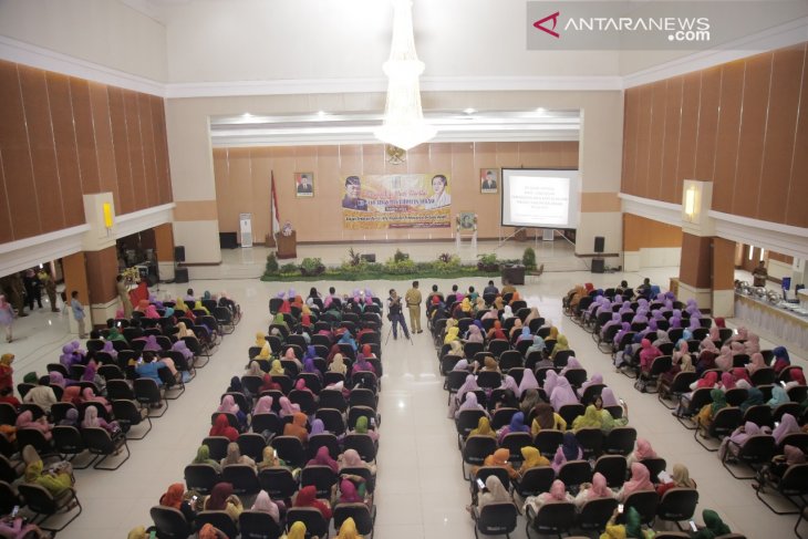 Pemkab Bekasi berharap Hari Kartini memunculkan perempuan kreatif