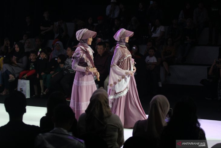 Surabaya Fashion Parade 2019