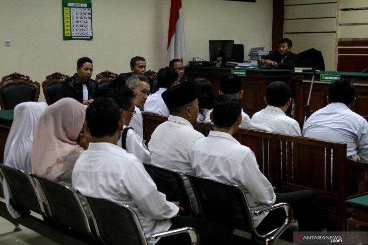 Putusan kasus suap DPRD Kota Malang ditunda