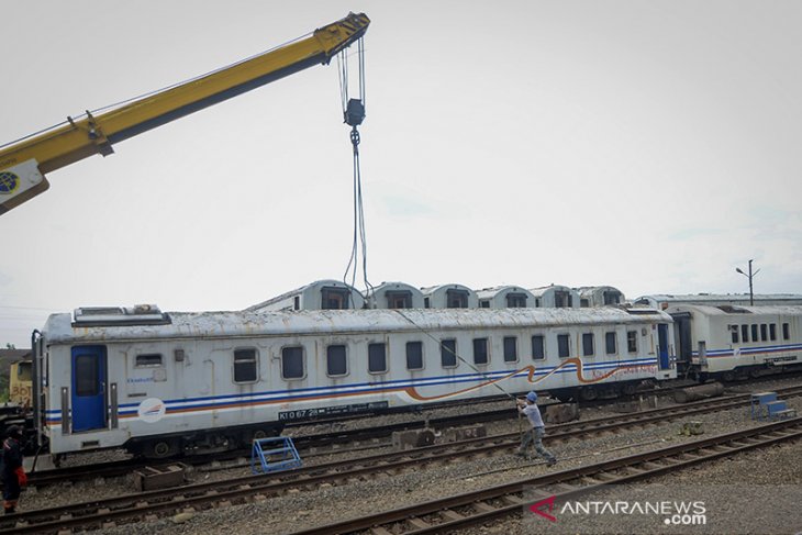 Penambahan kereta lebaran 